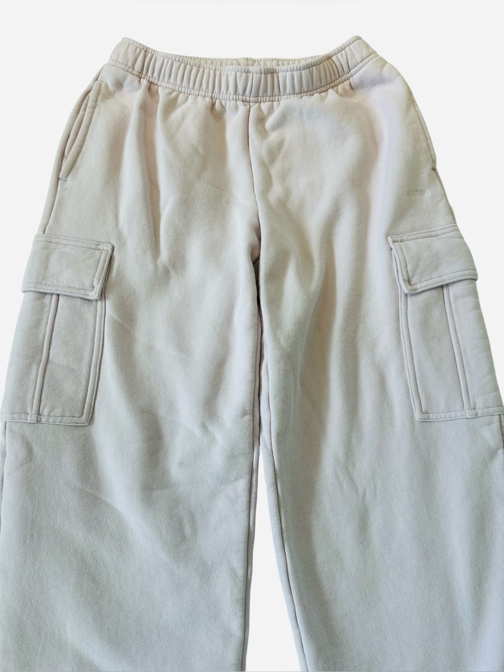 Aritzia Cozy Sweatfleece Mega Cargo™ Sweatpant in Lilac - Picture 9 of 14
